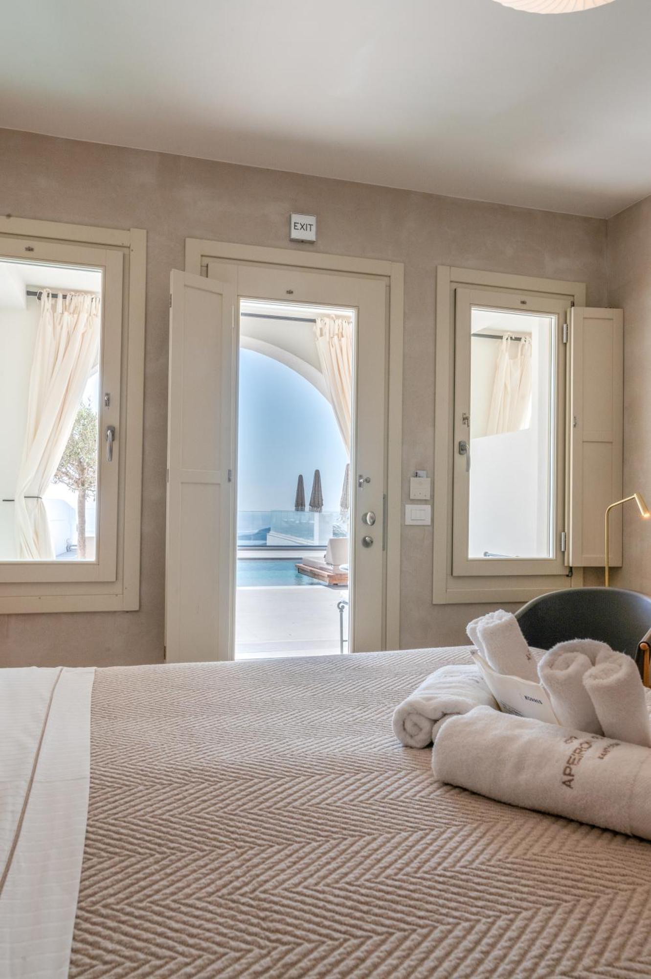 Apeiron Blue Santorini - Sustainable Adults Only 14 Plus ثيرا الغرفة الصورة